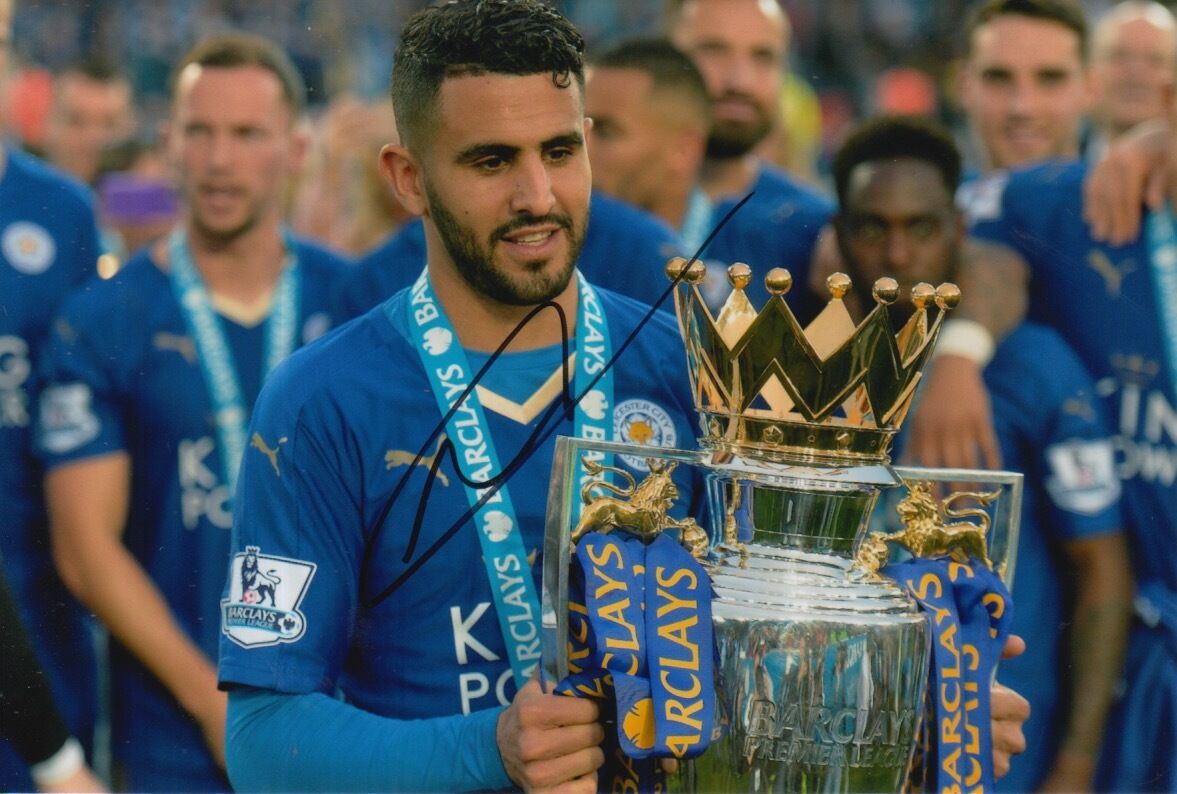 LEICESTER CITY HAND SIGNED RIYAD MAHREZ 6X4 TROPHY Photo Poster painting CHAMPIONS 16 11.