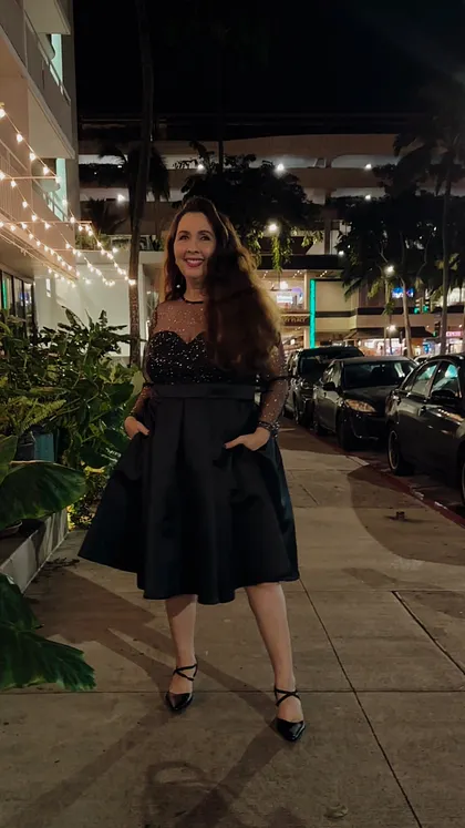 Xpluswear | Plus Size Clothing Brand | Formal & Cocktail & Black Dresses