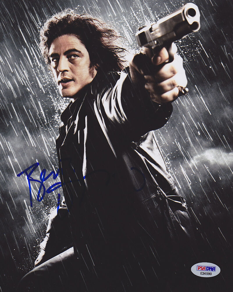 Benicio del Toro SIGNED 8x10 Photo Poster painting Jack Rafferty Sin City PSA/DNA AUTOGRAPHED