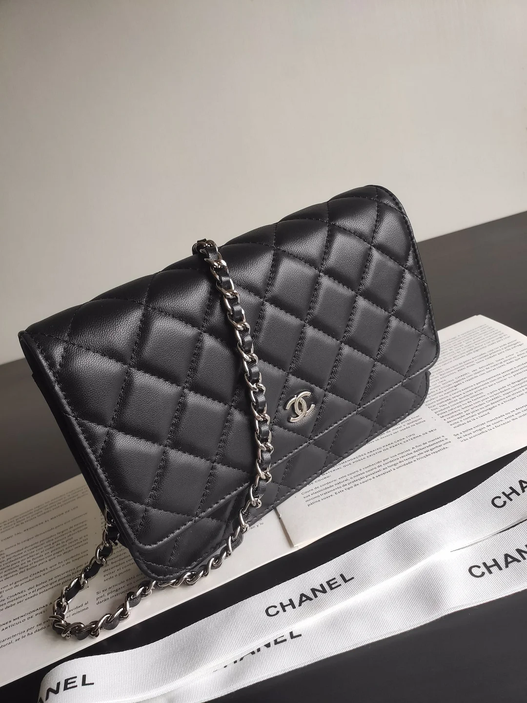 Chanel 金銀扣Woc 19cm