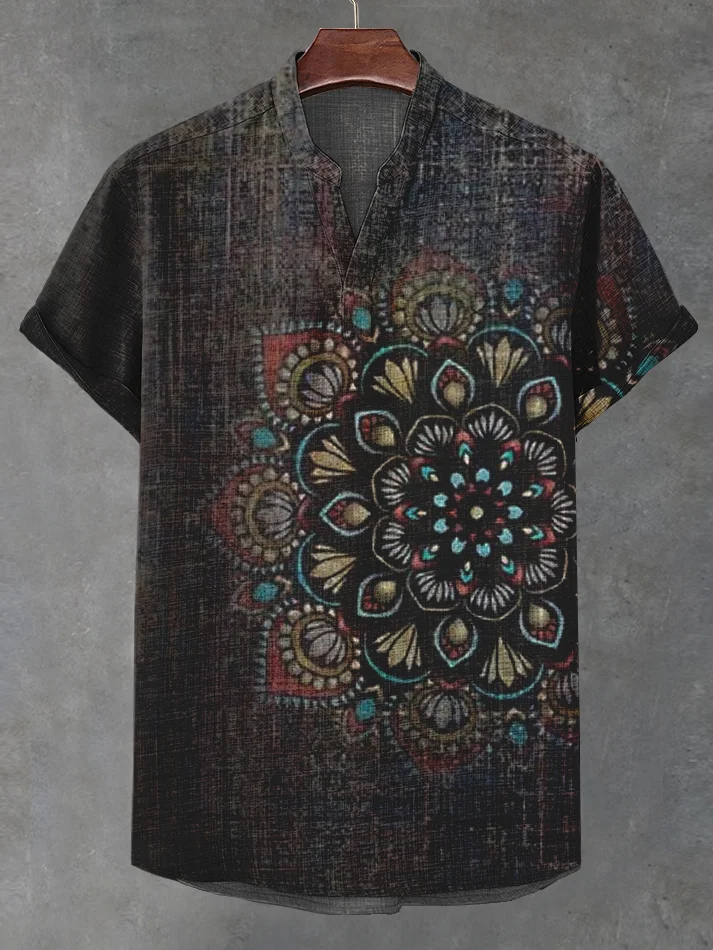 Men's African Black Retro Ethnic Patterns Art Print Casual V Neck T-Shirt