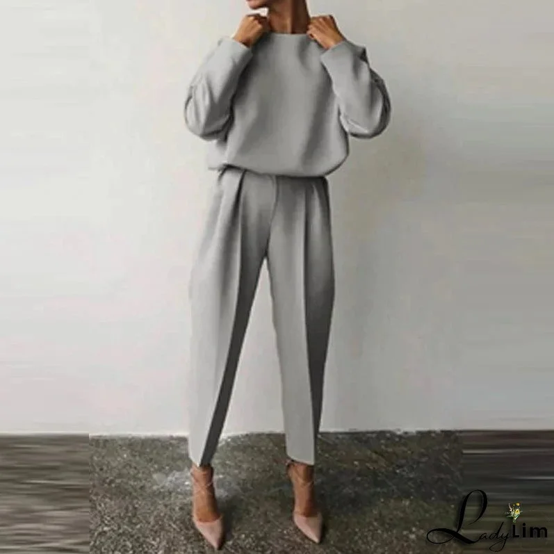 Modern and Versatile Set