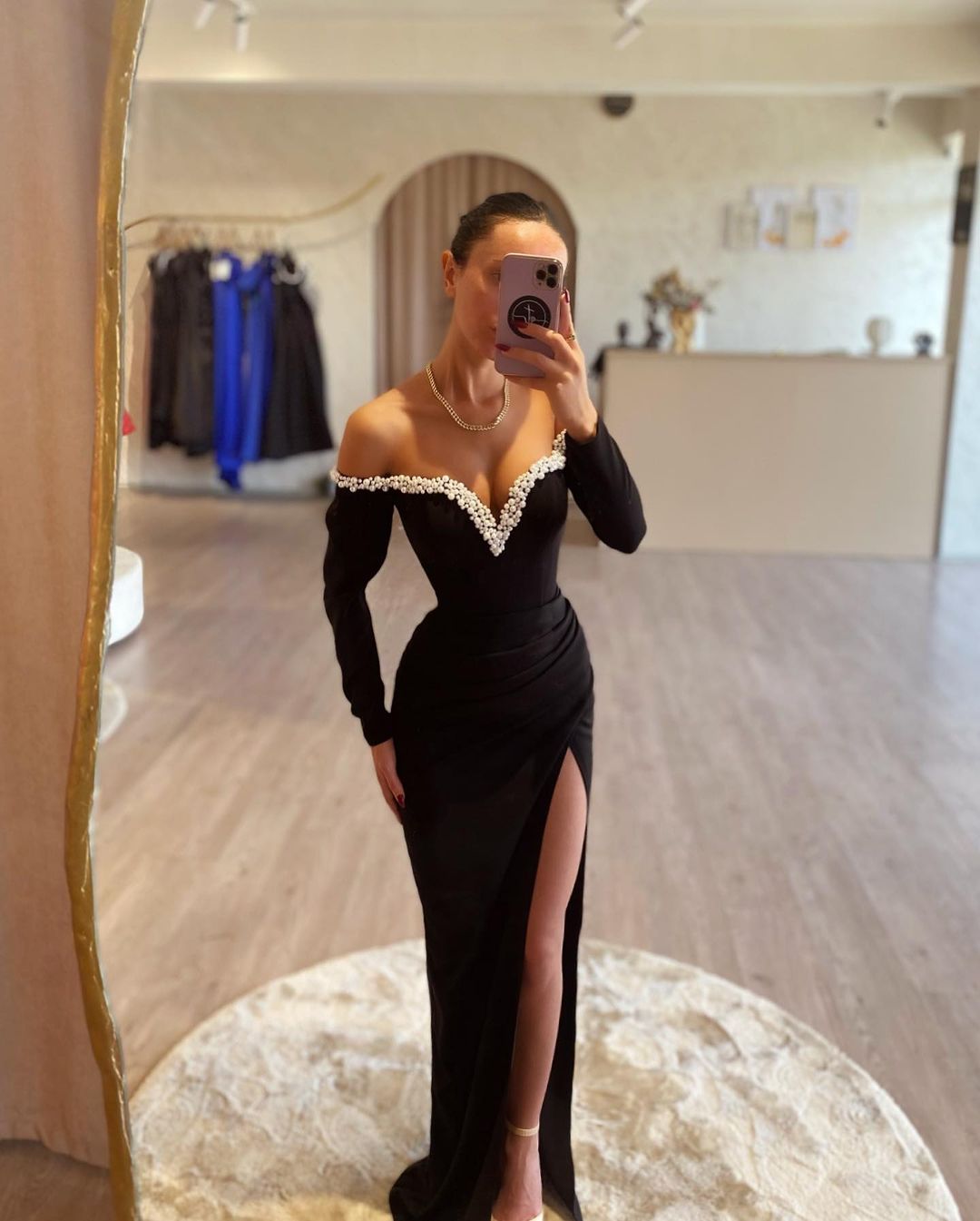 Oknass Chic Black Long Sleeve Split Prom Dress