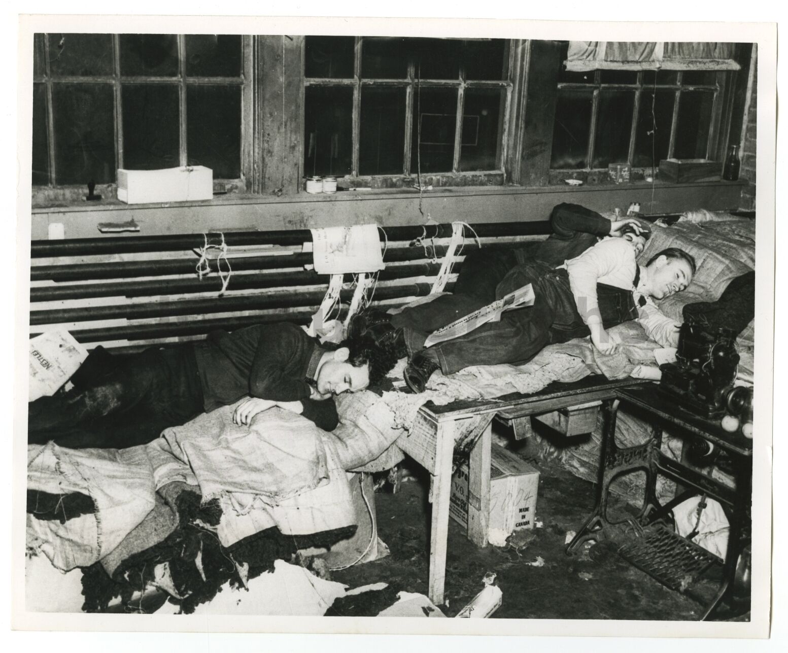 US Labor Strikes - Vintage 8x10 Fiber Photo Poster paintinggraph - GM Automobiles - Flint, MI