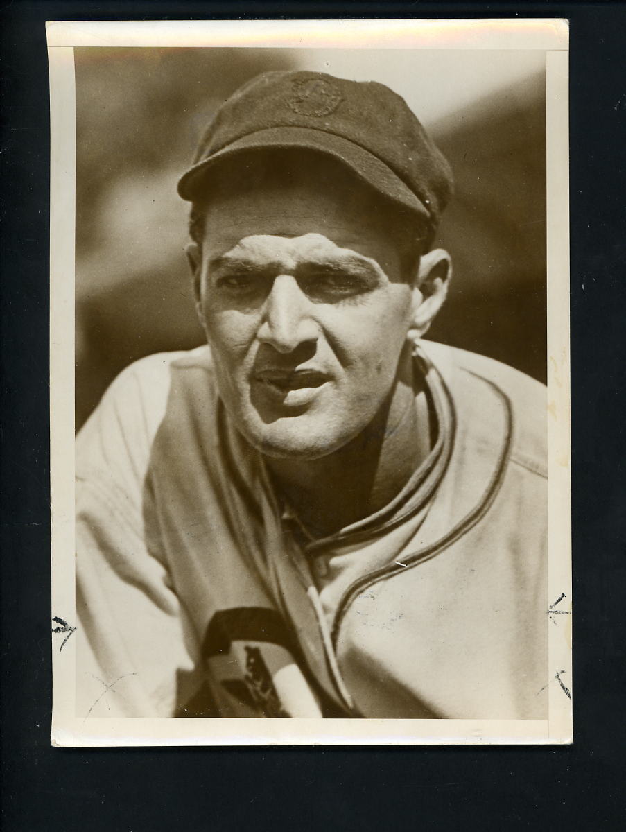 Bill Lee Press Photo Poster painting USED for his 1941 Double Play #103 104 card Chicago Cubs