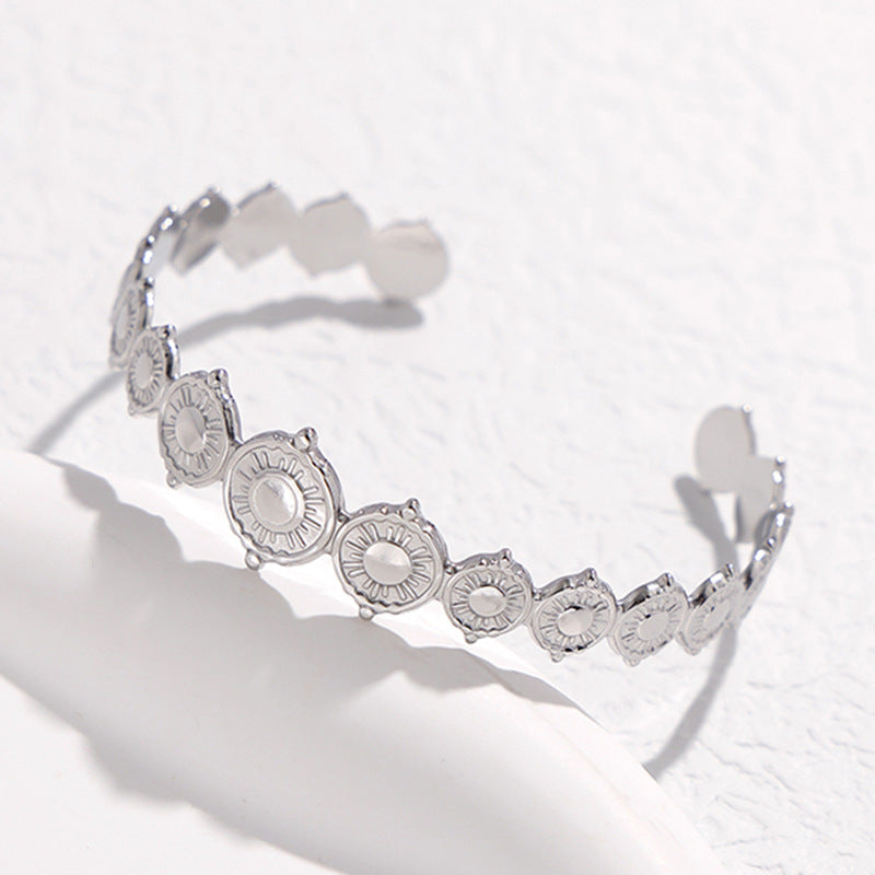 2 Pieces Expressive Stripe Stainless Steel Electroplating Bangles