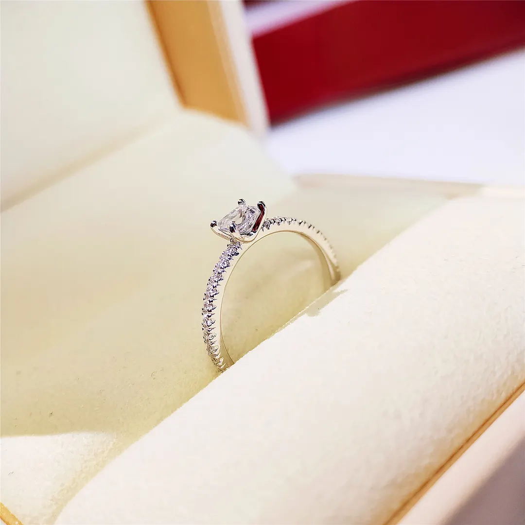 Etincelle ring 100% 925 Sterling Silver Emerald Cut  Engagement Ring Fine Jewelry 