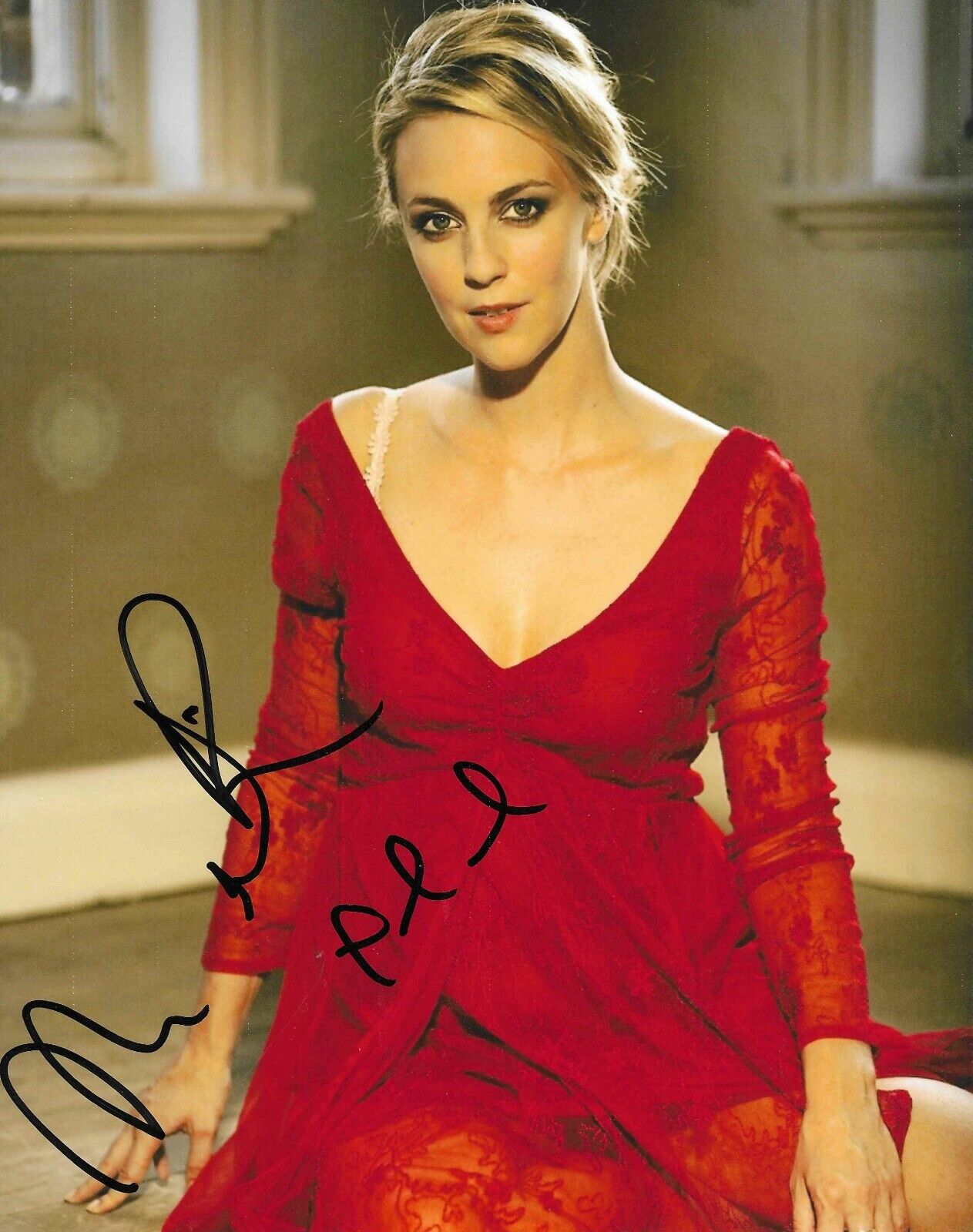 Miranda Raison autograph - signed Photo Poster painting - Spooks - Warrior