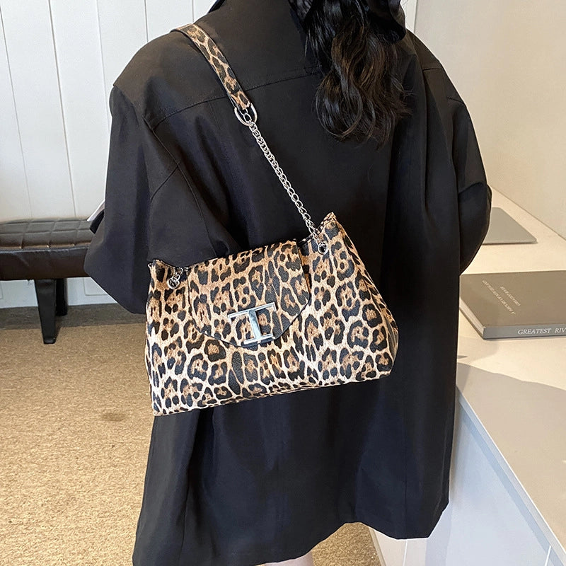 Women’s Pu Leather Leopard Vintage Style Classic Style Square Magnetic Buckle Crossbody Bag