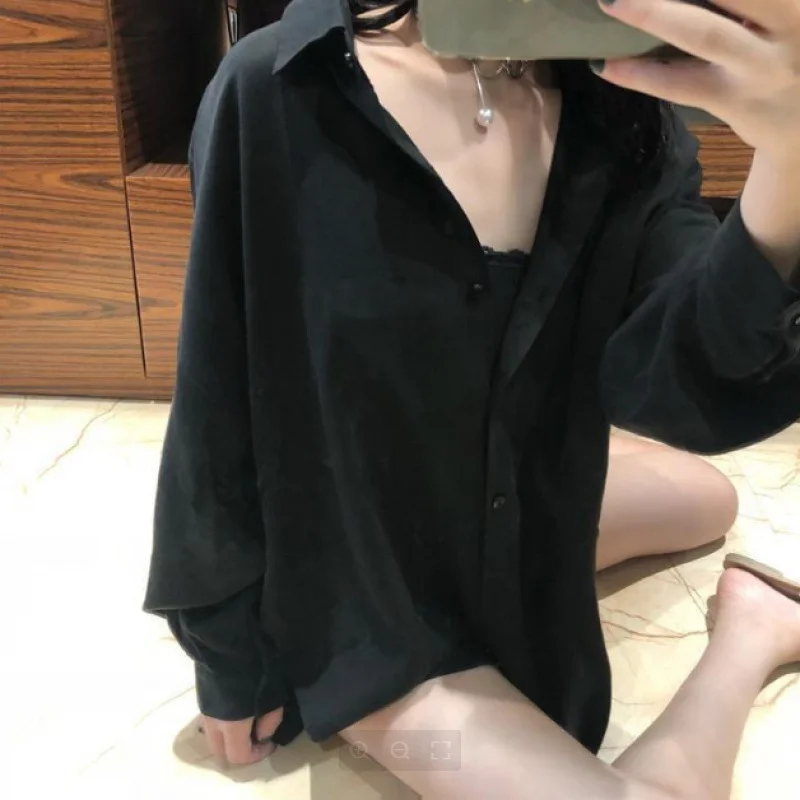 Uveng Uveng Shirt Female Fashion Fashion Design Sense Of Small Mature Retro Hong Kong Flavor Loose Shirt South Korea Simple