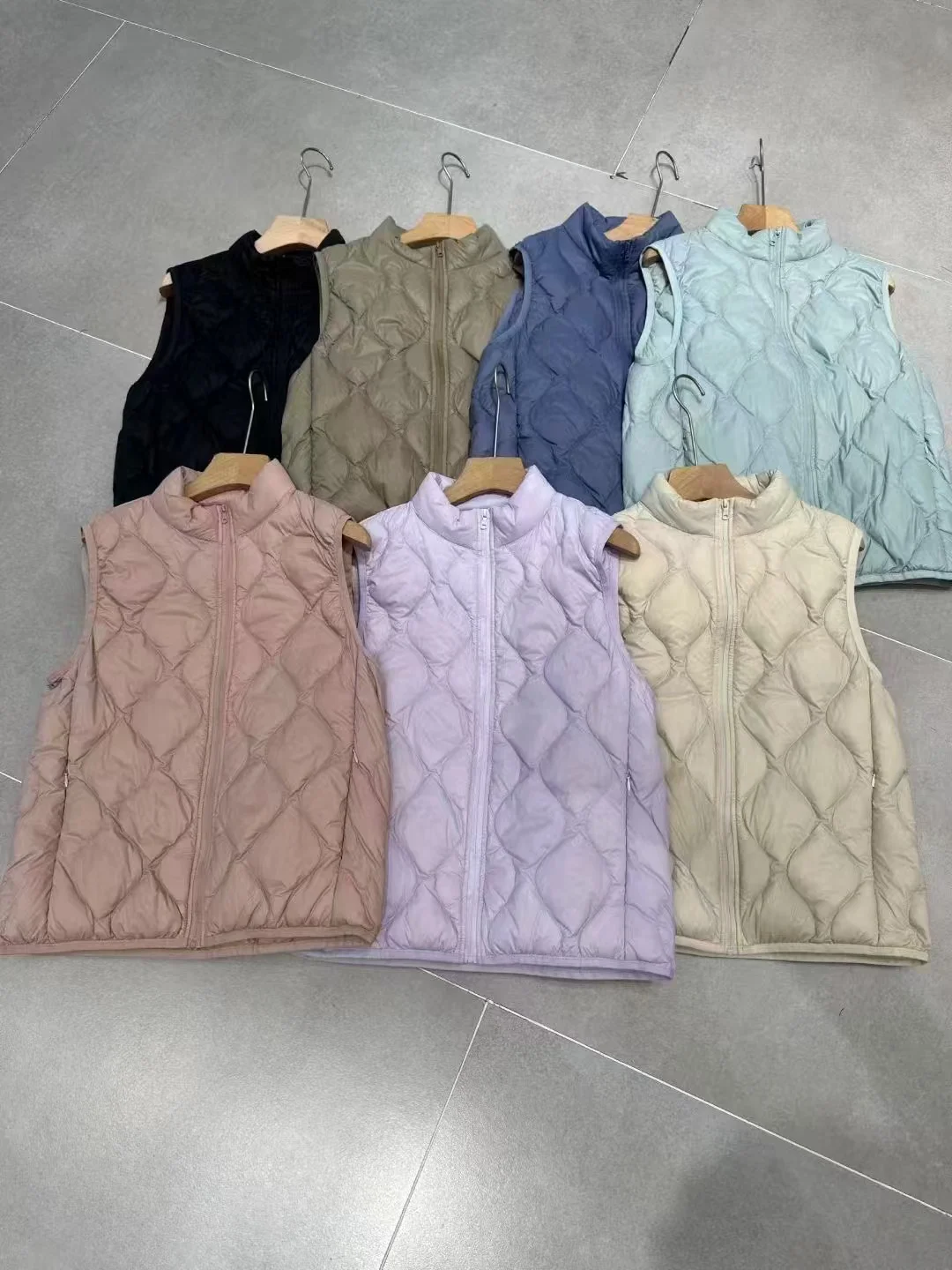 Toloer Autumn And Winter New Down Jacket Vest Female Short Stand Collar Casual Gourd Pressure Line Light Sleeveless Coat Coat-Outfit Ideas