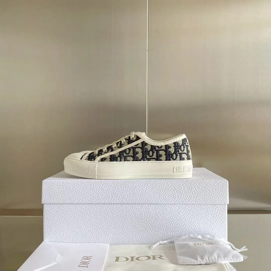 High Version 2024 New Spring Letter D Presbyopic Embroidered Low-Top Canvas Shoes Women's Leather Lace-up Casual Sports Skate Shoes