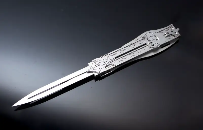 Hidden Blade Metal AC Aguilar real hidden blade image 5
