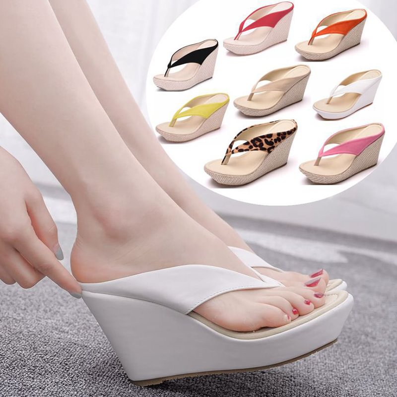 Summer sponge cake with platform slippers