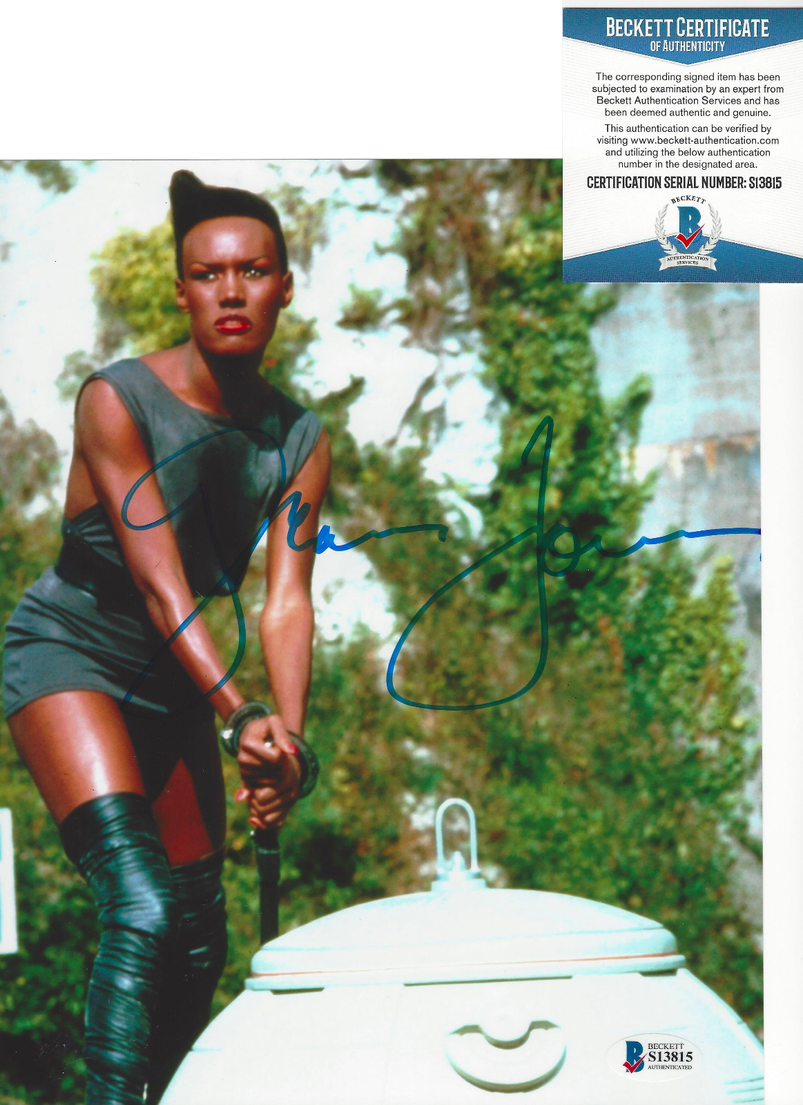 SINGER GRACE JONES SIGNED AUTOGRAPH 8x10 Photo Poster painting 7 PROOF MODEL BECKETT COA BAS