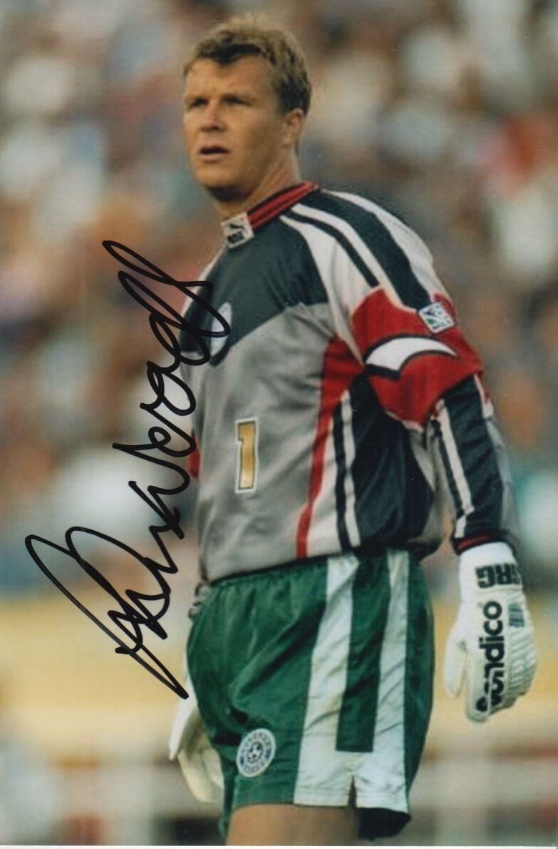 COLORADO RAPIDS HAND SIGNED CHRIS WOODS 6X4 Photo Poster painting.