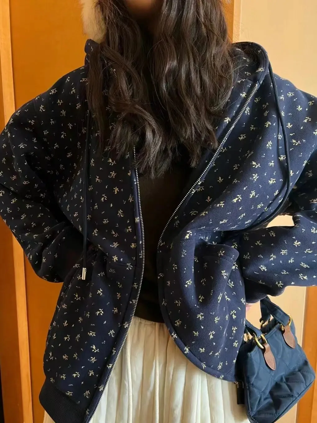 Toloer Blue Floral Zipper Hobbie-Outfit Ideas