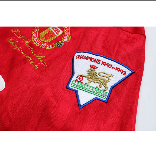 Retro 1992-1993 Manchester United Home Long Sleeve Champion Football T-Shirt Thai Quality
