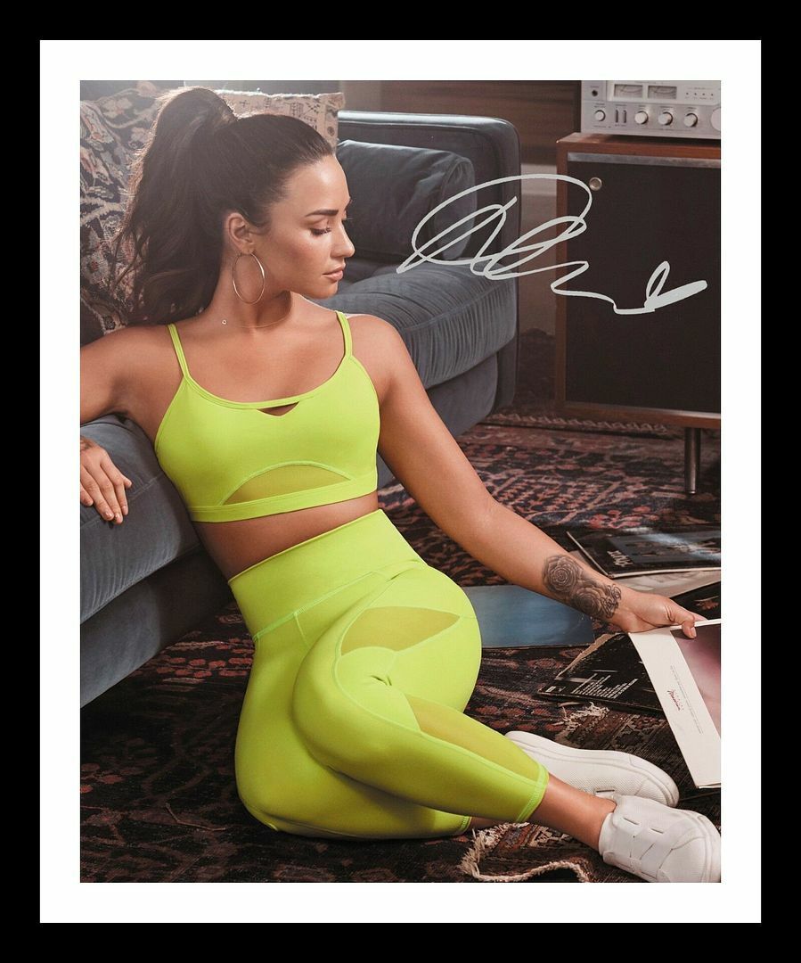 Demi Lovato Autograph Signed & Framed Photo Poster painting 8