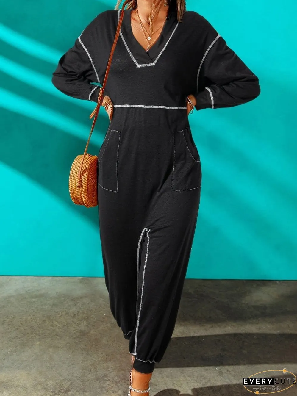 Flattering Maxi Dress with Contrasting Stitches