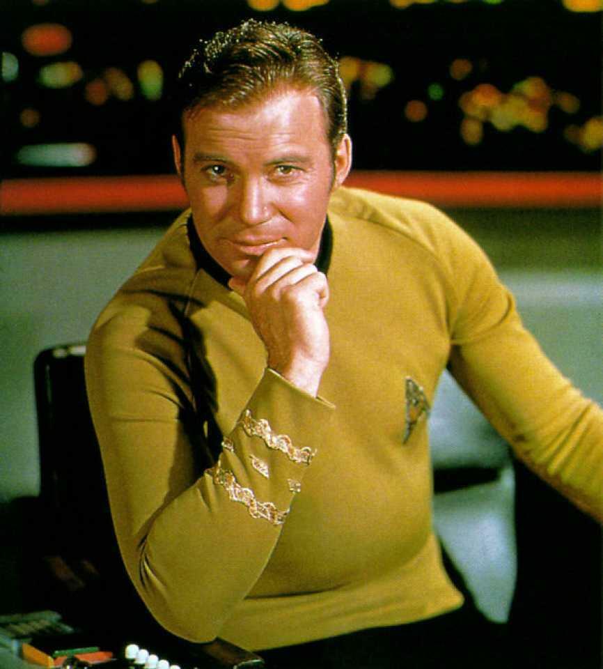 William Shatner 8x10 Picture Simply Stunning Photo Poster painting Gorgeous Celebrity #3