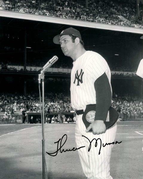 REPRINT - THURMAN MUNSON Signed New York Yankees 8 x 10 Photo Poster painting RP