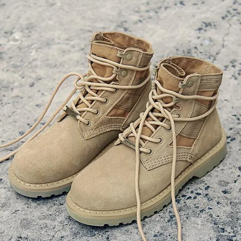 2021 Autumn Men's Tooling Shoes Waterproof Camping Outdoor Shoes Women's Wolf Boots Winter Desert Boots Couples Martin Boots