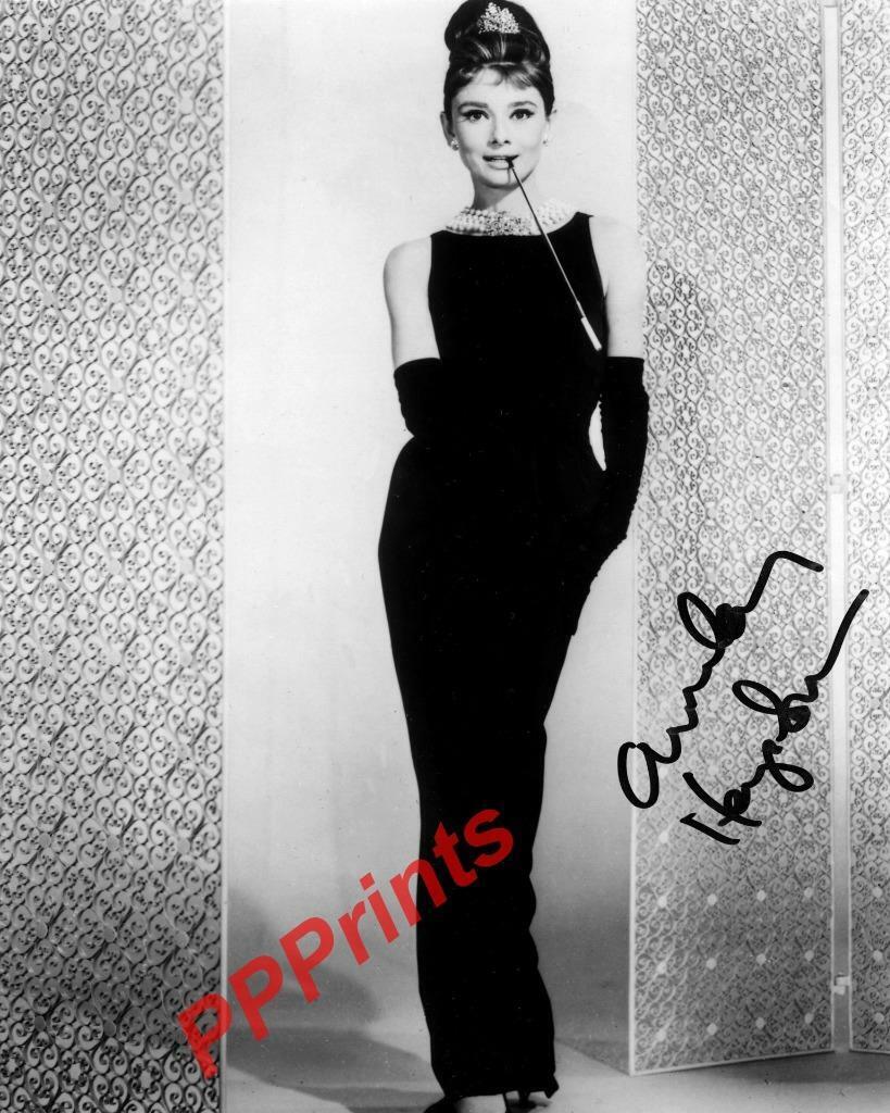 AUDREY HEPBURN Breakfast at Tiffany's AUTOGRAPHED 10X8 REPRO Photo Poster painting PRINT n5