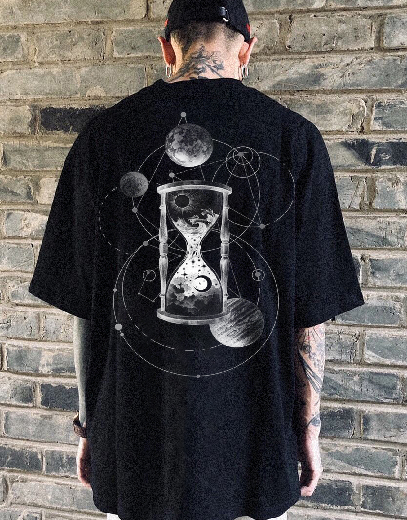 Art Element Illustration Stars Hourglass Moon Print T-shirt / TECHWEAR CLUB / Techwear