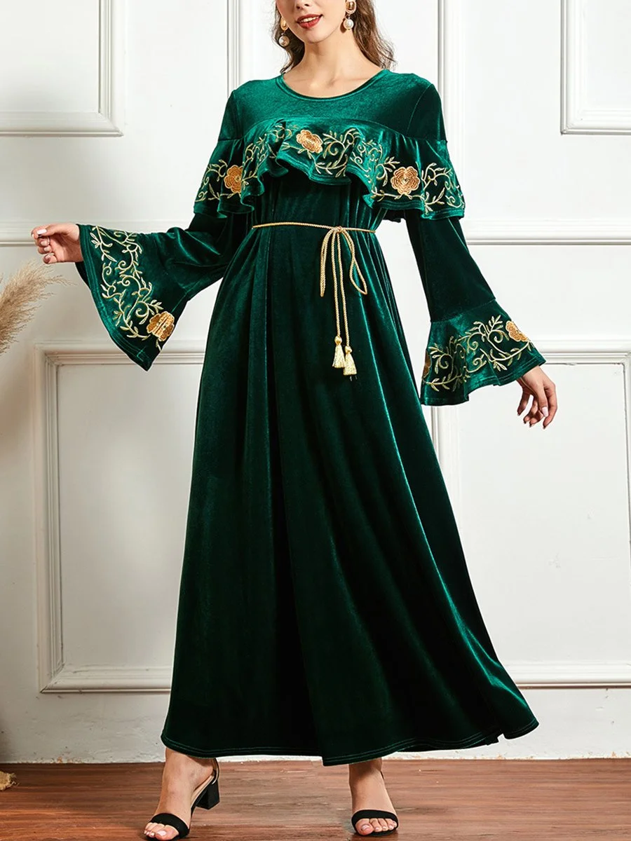 Elegant velvet long sleeve dress