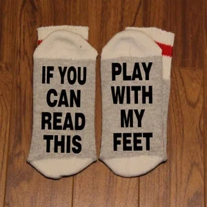 Pornhint If You Can Read This ... Play With My Feet (Word Socks - Funny Socks - Novelty Socks)