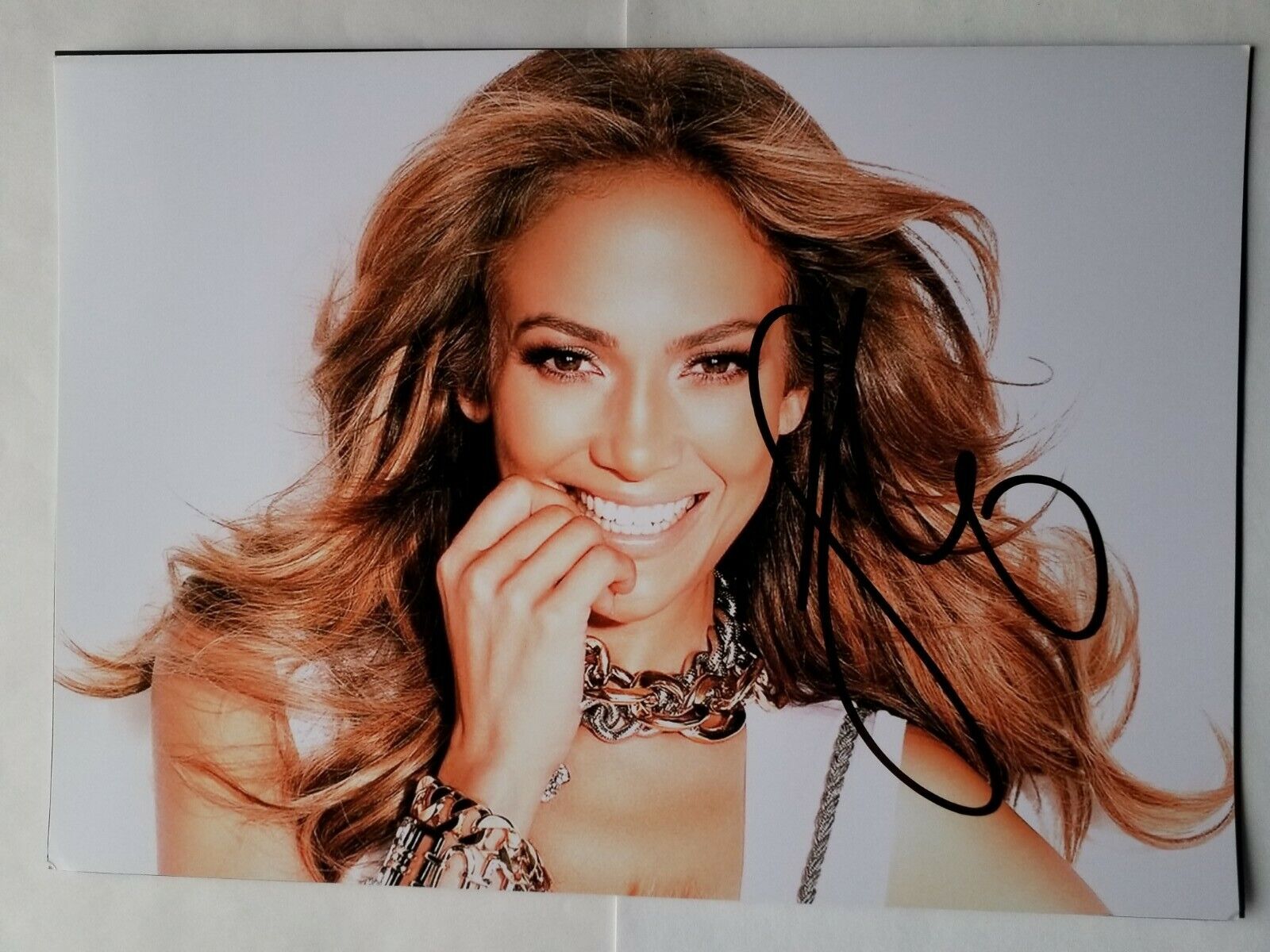 Jennifer Lopez Autographed Signed 11 3/4 x 8 1/4 Photo Poster painting - Actress Singer