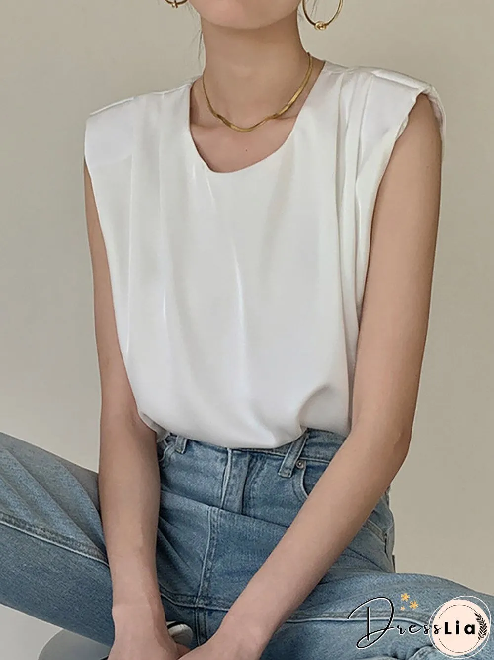 Solid Pleated Sleeveless Crew Neck Keyhole Back Tank Top