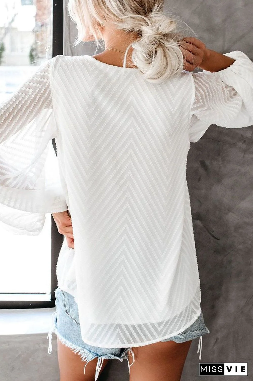 Lantarn Sleeve V-Neck Chiffon Blouse
