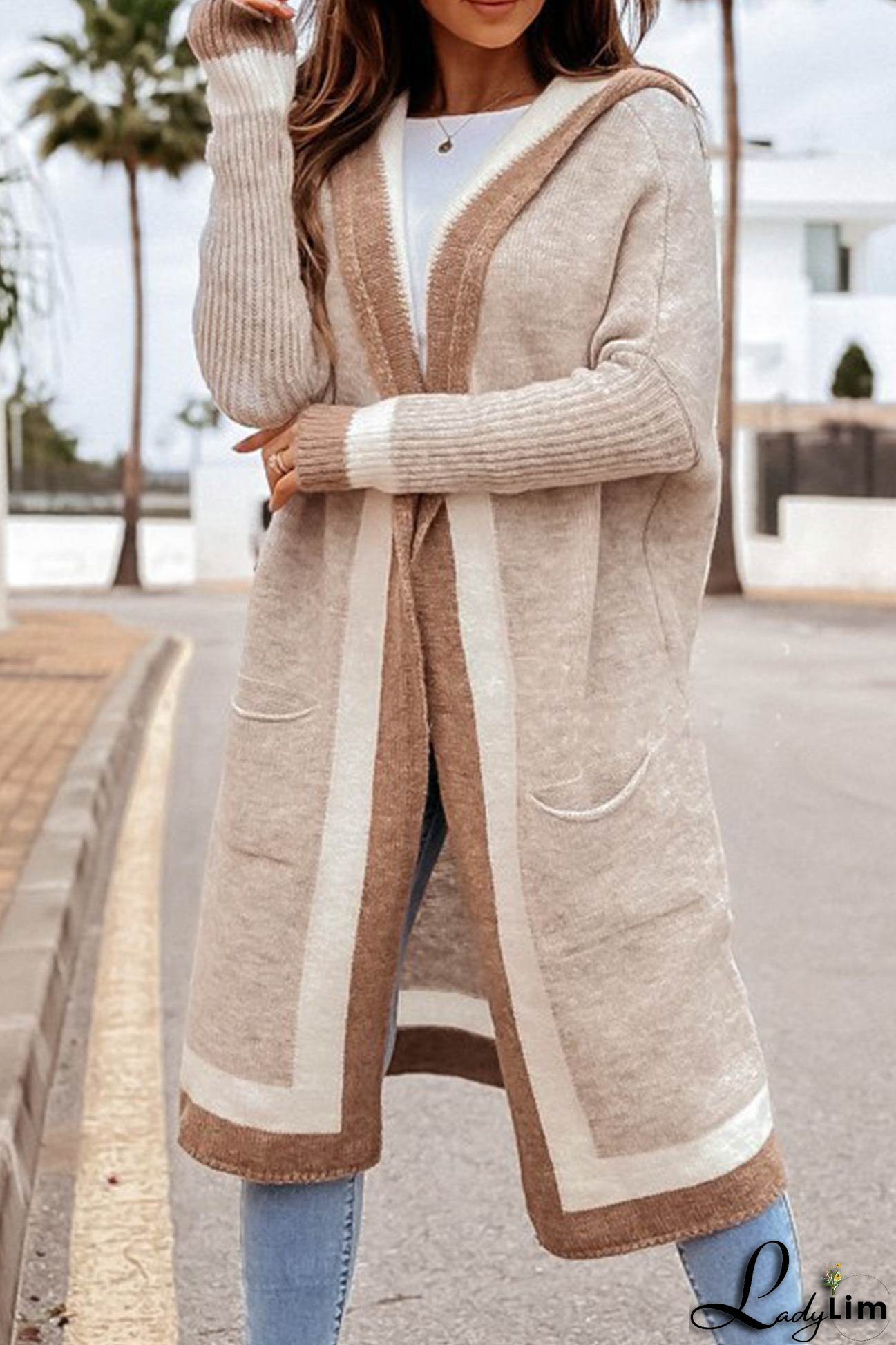 Relaxed and trendy Cardigan