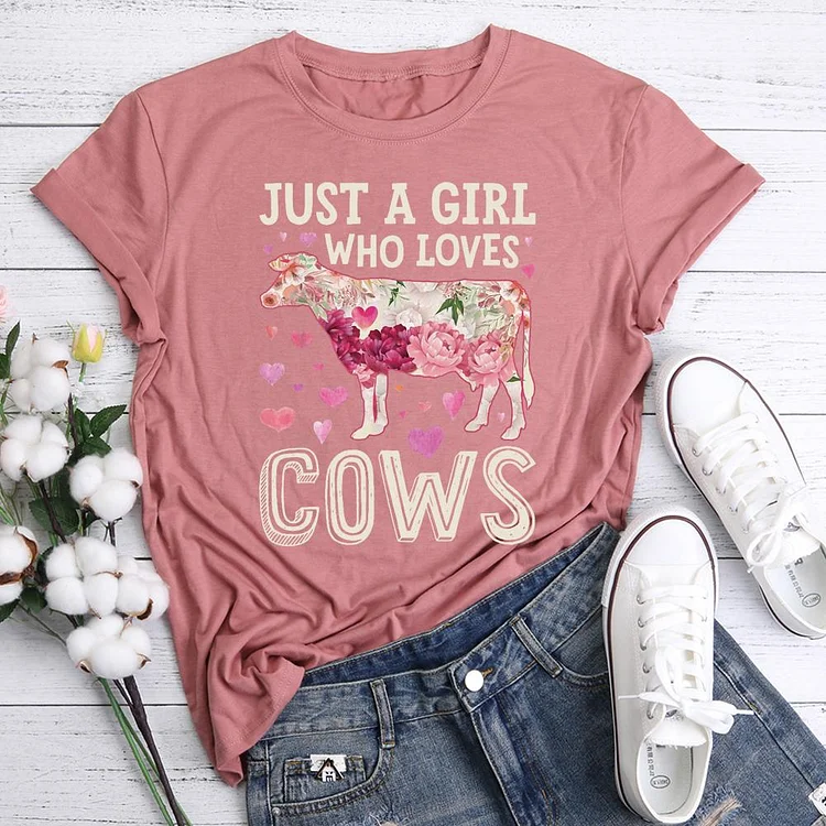 ANB - Just a girl who likes cows Retro Tee 05952