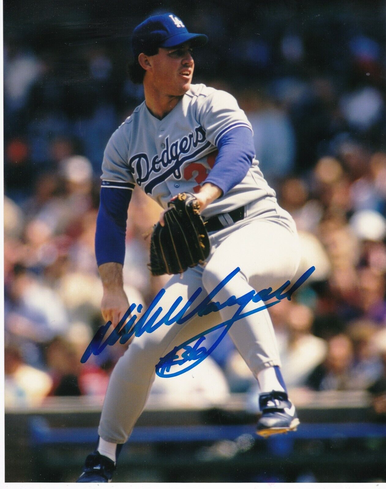 MIKE MORGAN LOS ANGELES DODGERS ACTION SIGNED 8x10