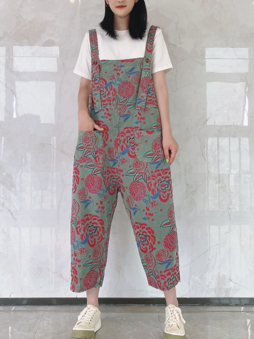 Women Half Sleeve V-neck Solid Color Dress