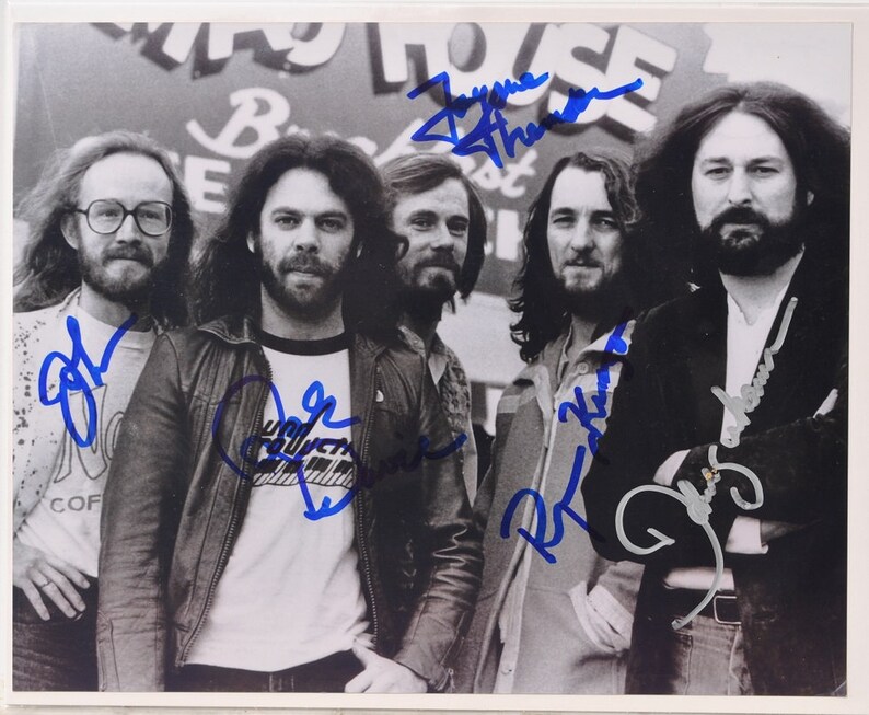 SUPERTRAMP SIGNED Photo Poster painting x5 Roger Hodgson, Frank Farrell, Rick Davies, Kevin Currie, Dave Winthrop wcoa