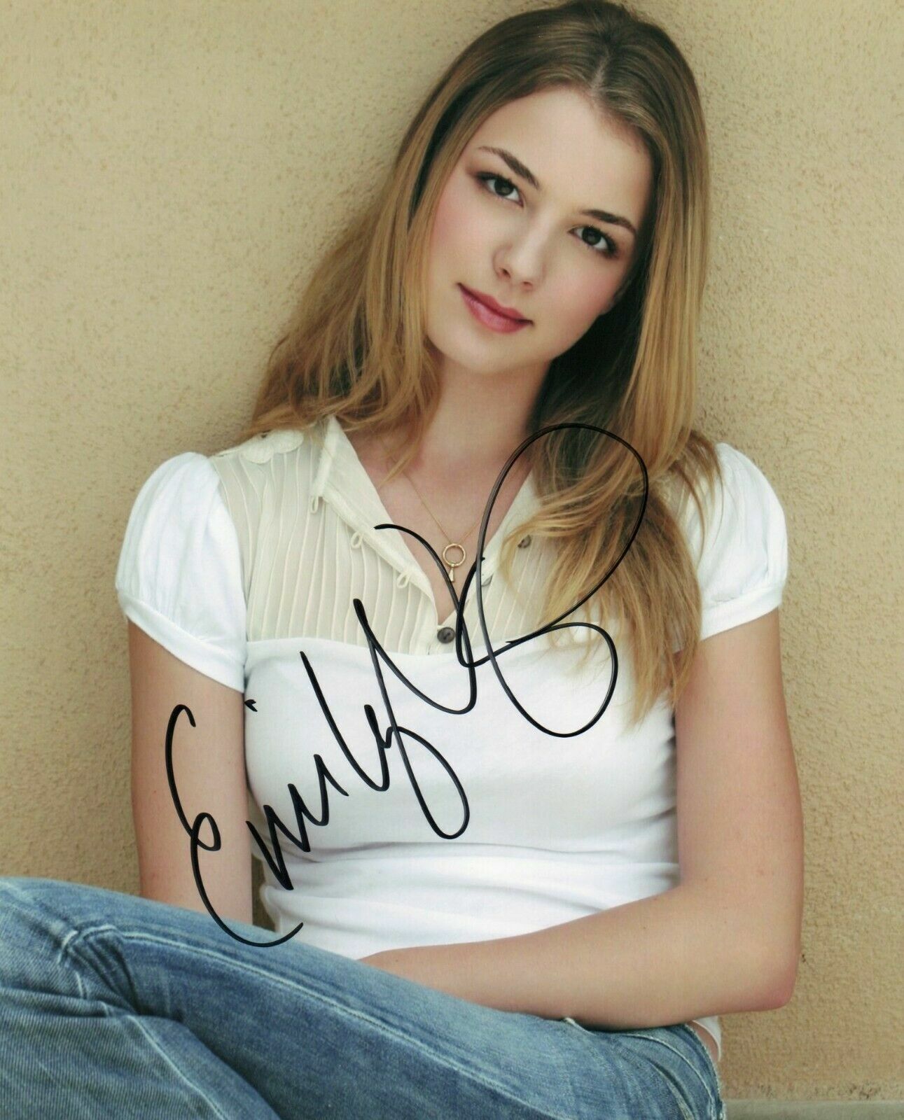 Emily VanCamp Autographed Signed 8x10 Photo Poster painting ( The Resident ) REPRINT