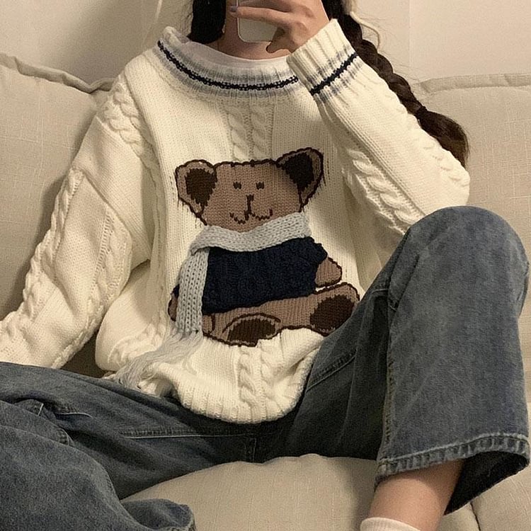 Scarf Bear Round Neck Loose Knitted Sweater - Modakawa Modakawa