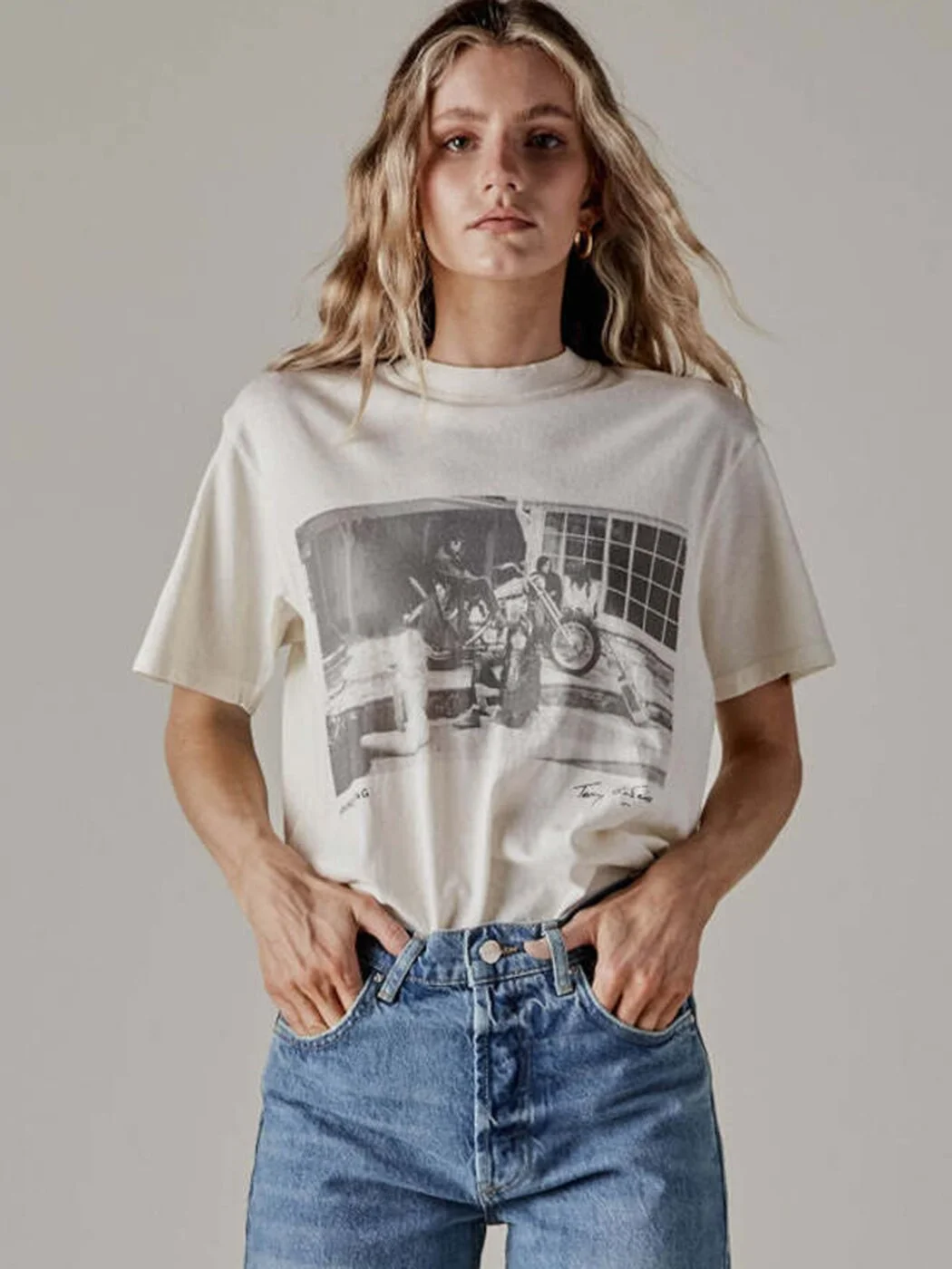 Tanguoant Photo Graphic T-shirts Women 2023 Summer Clothes Beige O Neck Short Sleeve Vintage T-shirt Fashion Tees Tops Female