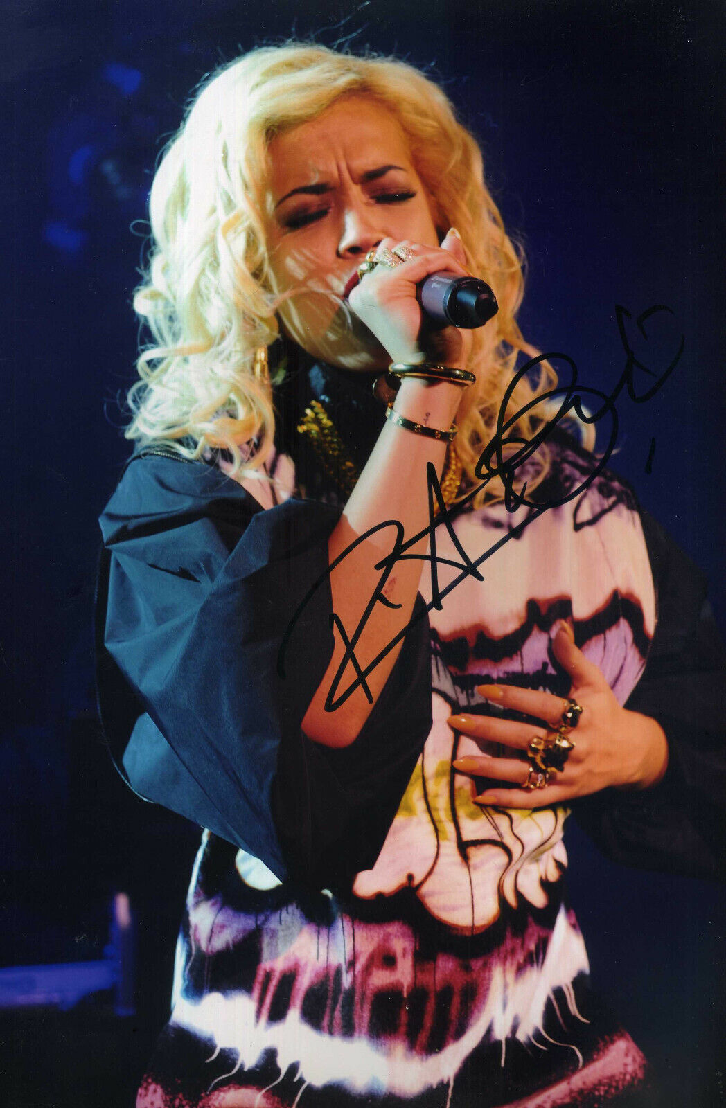 RITA ORA Signed Sexy Photo Poster paintinggraph - Pop Singer - preprint