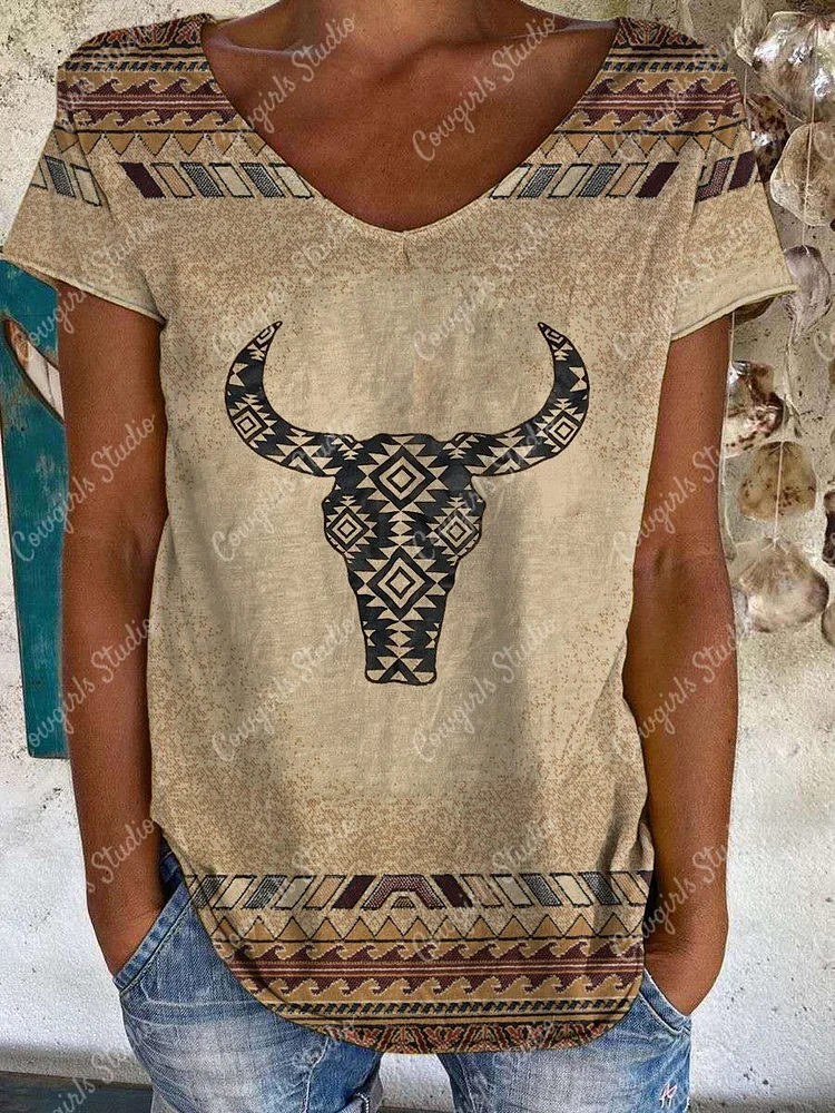 Geometric Bull Head Short Sleeve T-Shirt