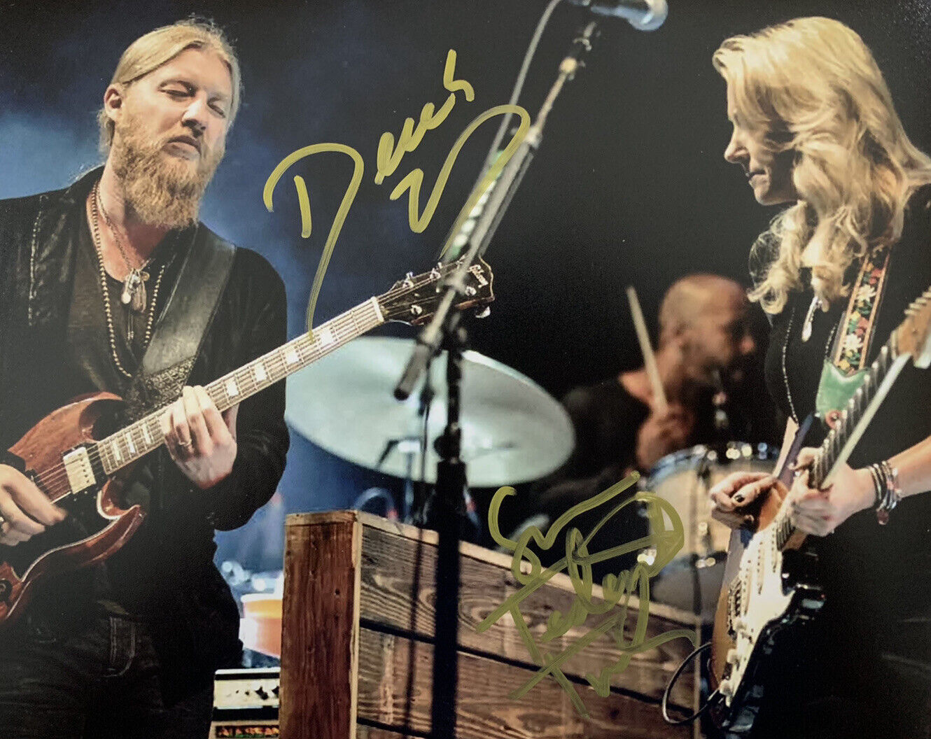 TEDESCHI TRUCKS BAND HAND SIGNED 8x10 Photo Poster painting FOLK MUSIC AUTOGRAPHED AUTHENTIC