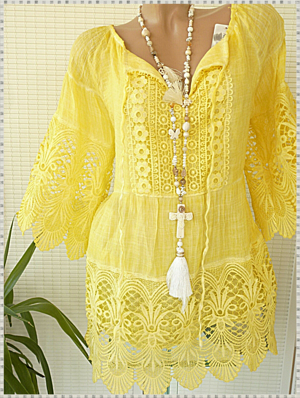 Women Half Sleeve V-neck Solid Color Dress