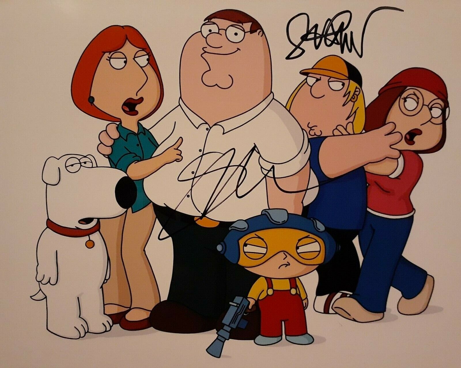 Seth MacFarlane signed 8x10