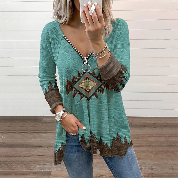 Ladies Vintage Western Printed V-Neck Long Sleeve Top