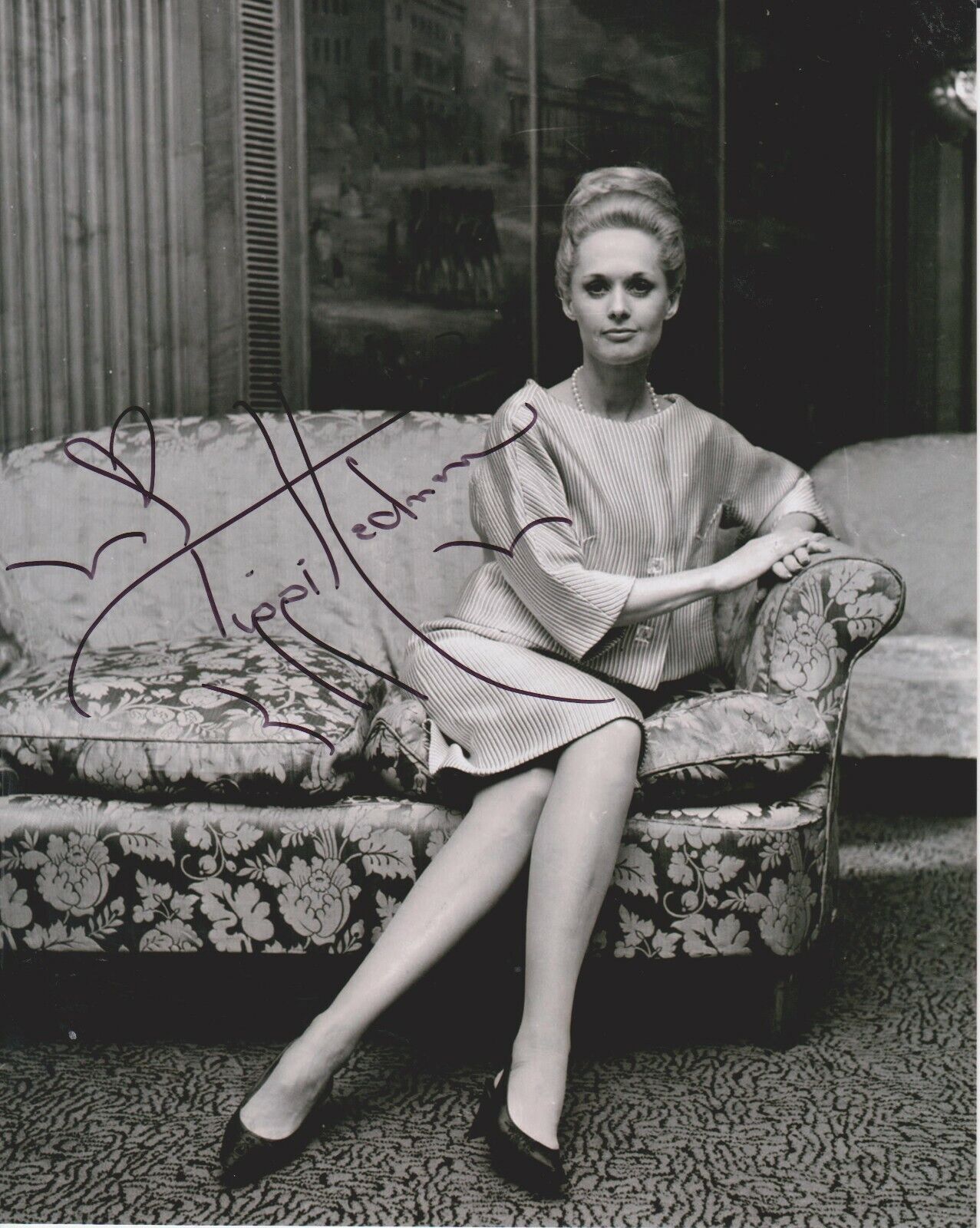 Tippi Hedren The Birds Hitchcock 8X10 Photo Poster painting #30 signed at the Hollywood Show