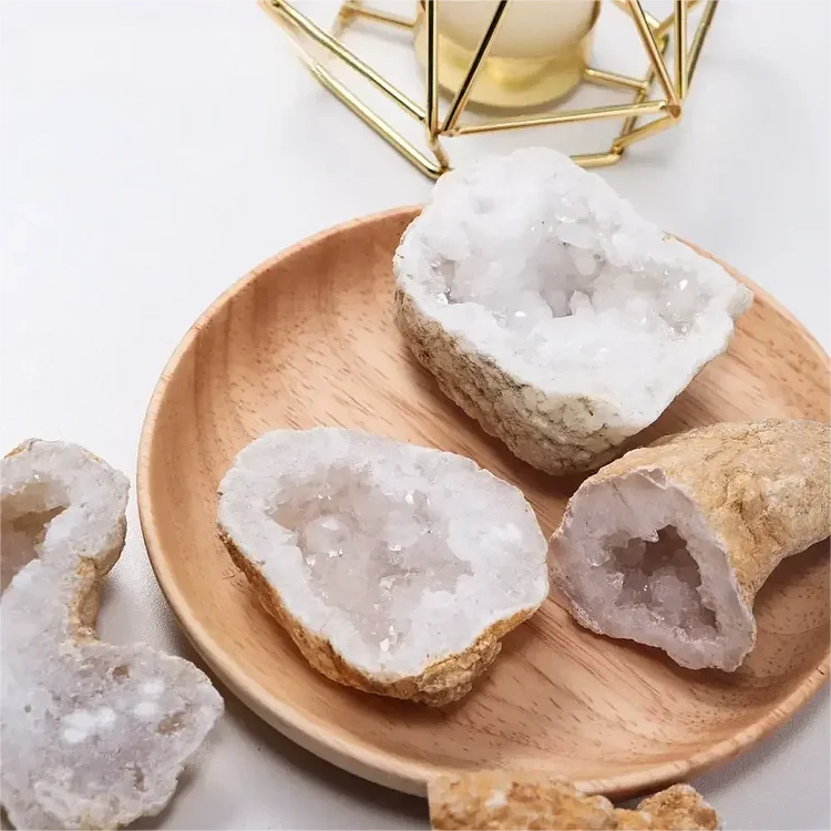 Natural Moroccan White Geode for Home D&eacute;cor (0.2-0.4lb)